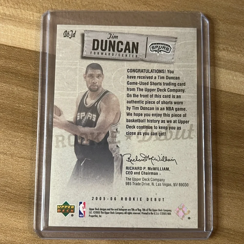 Tim Duncan Rookie Card Game worn - Picture 3 of 4
